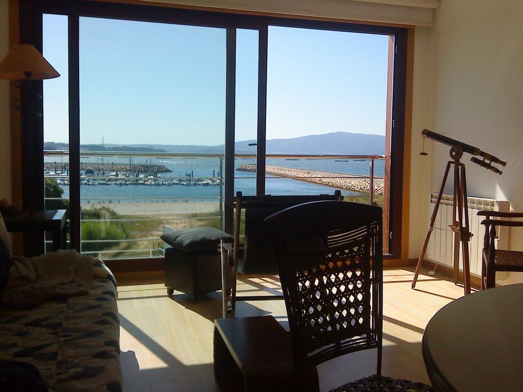 Apartamentos Puerto Basella Villanueva De Arosa Rum bild