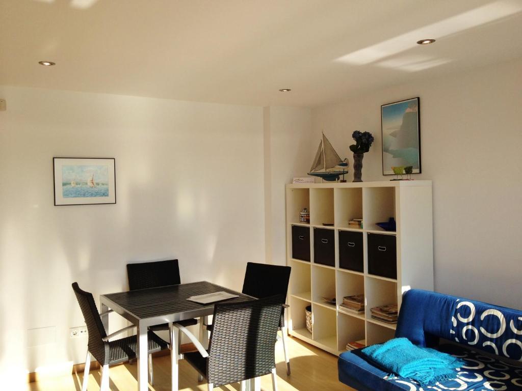 Apartamentos Puerto Basella Villanueva De Arosa Rum bild