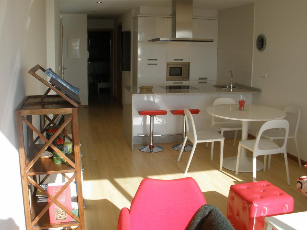Apartamentos Puerto Basella Villanueva De Arosa Rum bild